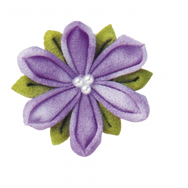 クレマチスのブローチ