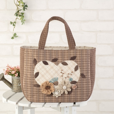 たっぷりマチのお花バッグ