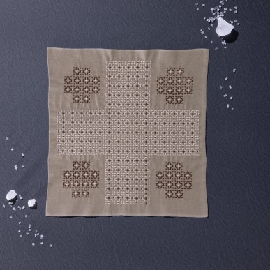 Pray（プレイ）(Taupe)