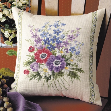 アネモネのクッション